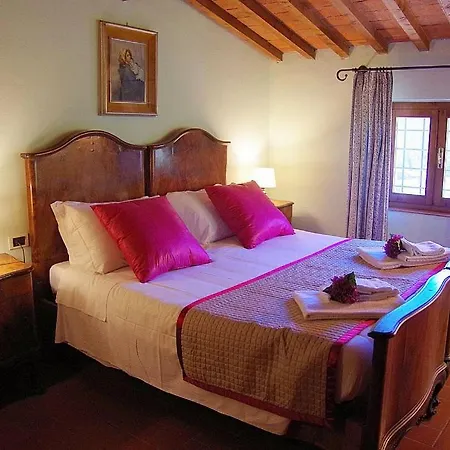 Sleeps 4 Pool Wifi * Dolciano